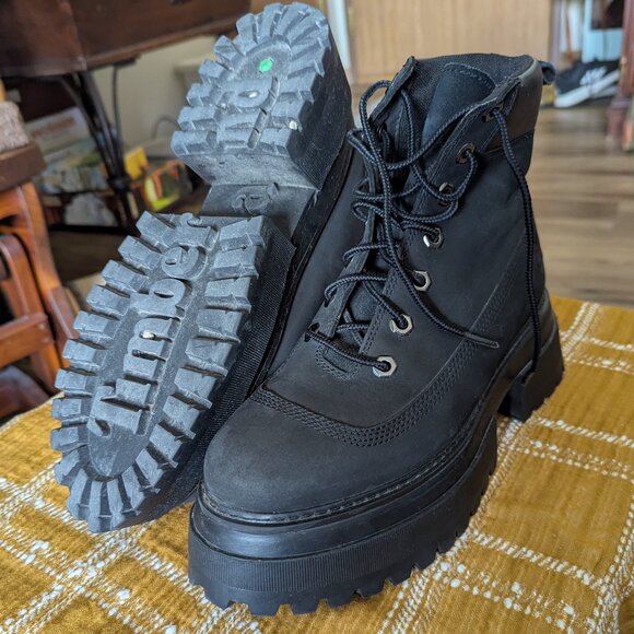 Black Timberland Platform Boots, size 7 - Picture 13 of 13